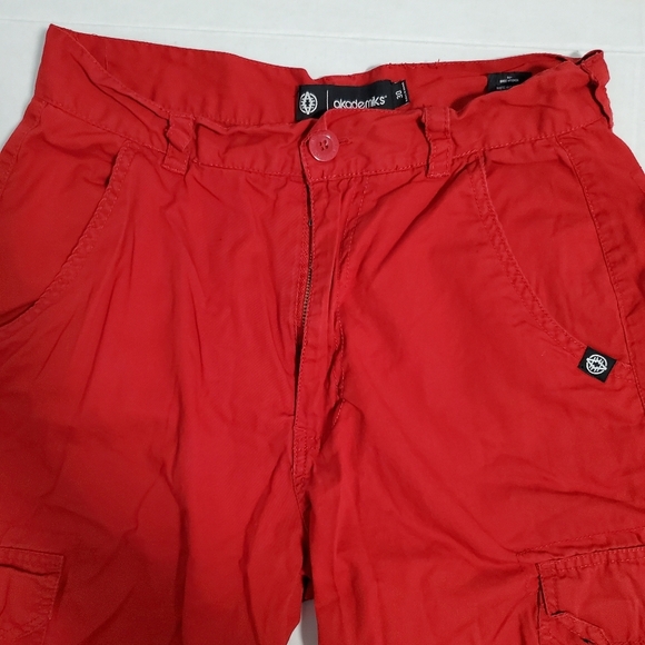 Akademiks Cargo Shorts Mens 30 Red Flat Front Pockets Drawstring Belt Loops - Picture 2 of 11